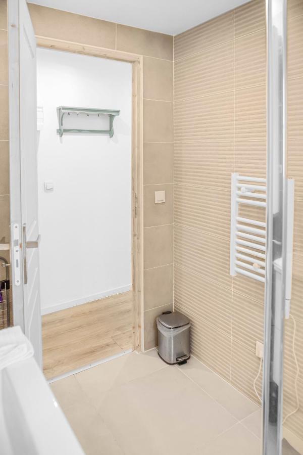 Le Chat Orange Apartment Aubagne Bagian luar foto
